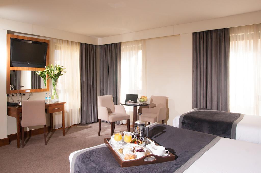 Treacys Hotel & Leisure Centre Waterford Bagian luar foto