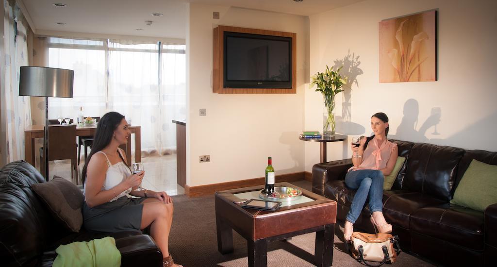 Treacys Hotel & Leisure Centre Waterford Bagian luar foto