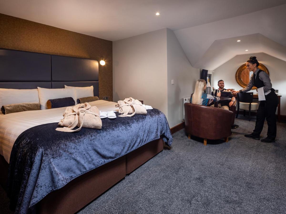 Treacys Hotel & Leisure Centre Waterford Bagian luar foto